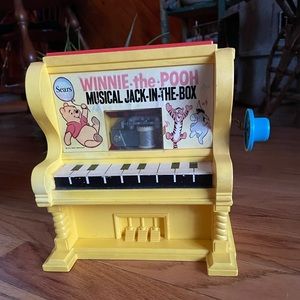 1973 Sears Winnie the Pooh Jack-in-the-Box